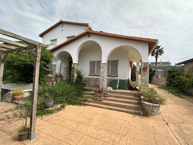 Chalet en venta en Santa Maria de Palautordera photo 0