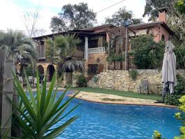 Precioso y unico xalet con piscina photo 0