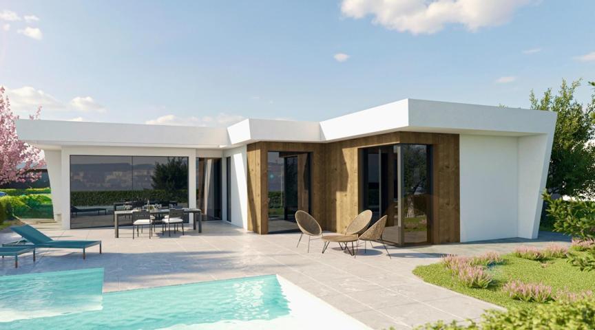 Super villa de un plan de 4 dormitorios y jardín de buen tamaño y piscina privada en resort de golf photo 0