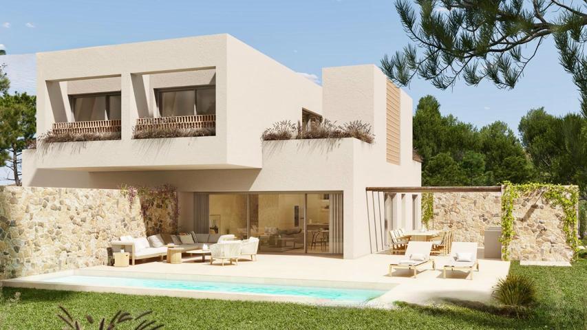 Villa adosada lista para entrar a vivir, orientada al oeste, con piscina privada en Las Colinas Golf. photo 0