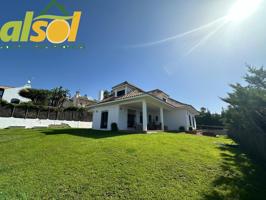 CHALET EN ALQUILER EN EL MANANTIAL photo 0