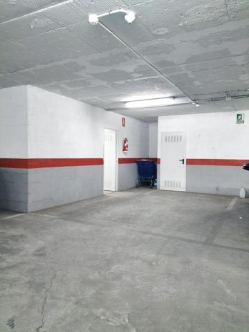 ALSOL VENDE PLAZA DE GARAJE Y TRASTERO AVD DIPUTACION photo 0