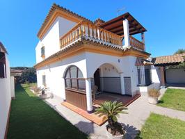 Chalet Urbano en Sancti Petri – Vive junto al mar en un entorno natural photo 0