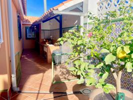 Chalet en venta en Madrigal photo 0