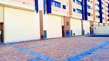Local en venta en Piscines photo 0