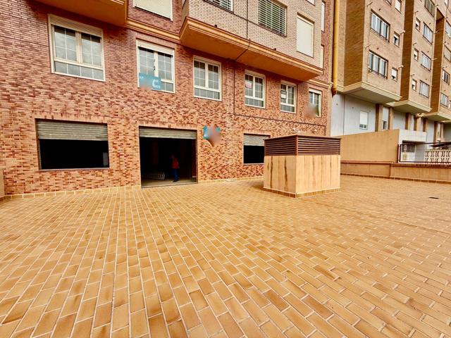 Local en venta en Vila-real, zona Piscines photo 0