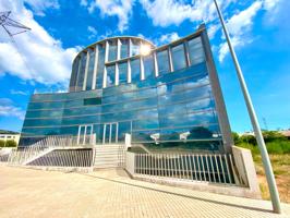 Edificio corporativo versátil en La Vall dUixó (Castellón) photo 0