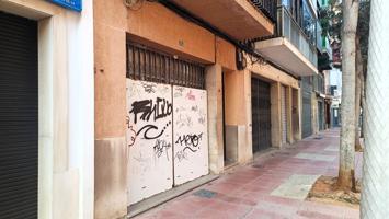 Planta baja con patio y parking en Vila-real centro photo 0