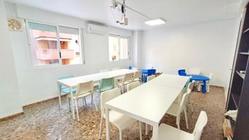 Oficina en venta en Piscines photo 0