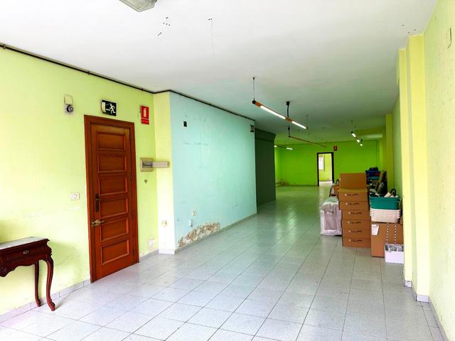 Se alquila local 165m² en Vila-real, ideal negocio. photo 0