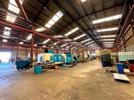 Venta de nave industrial en Vila-real photo 0