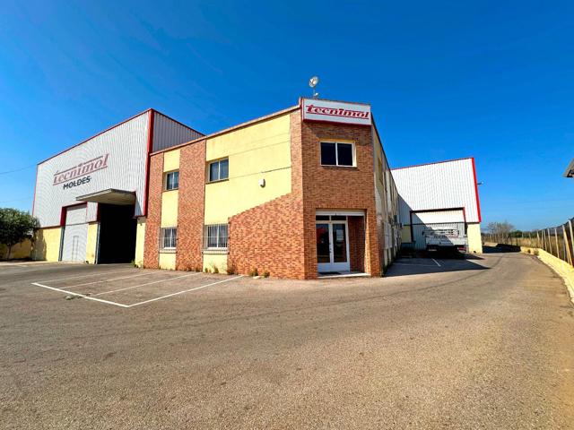 Venta de nave industrial en Vila-real photo 0