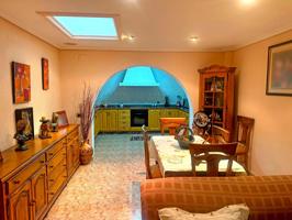 Casa en venta con terraza y 3 plantas en Almazora photo 0