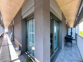 Piso moderno con gran balcón y garaje en Castellón photo 0