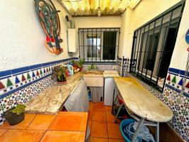 Casa con azotea y patio en venta en Burriana photo 0