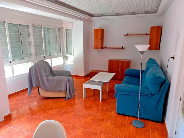 Piso reformado con trastero y balcón en Vila-real photo 0