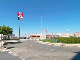 Local comercial en alquiler 3500 m² con parking en Vila-real photo 0