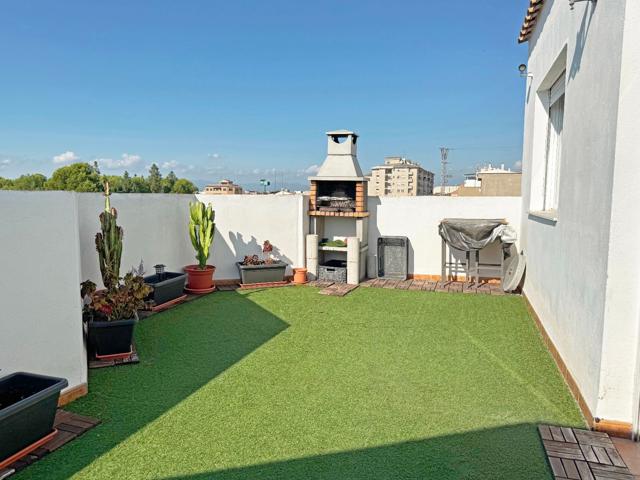 Casa en alquiler en Castellón con 7 habitaciones y 4 plazas de garaje photo 0