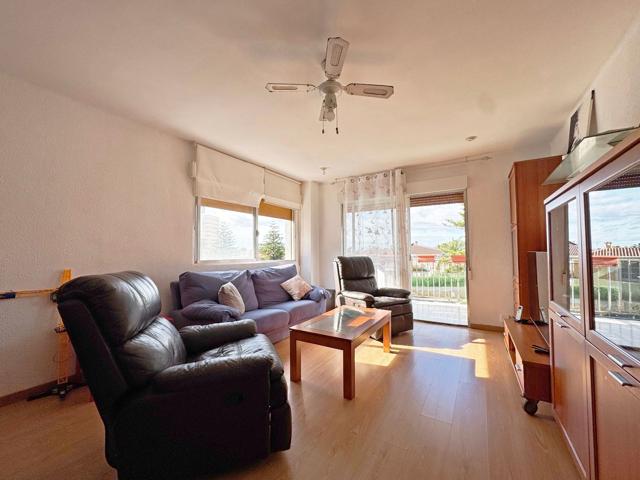 Piso en Benicàssim con piscina, garaje y zonas ajardinadas photo 0