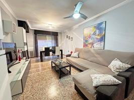 Piso amplio en Vila-real con 4 habitaciones y cocina equipada photo 0