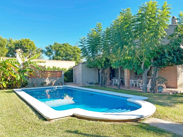 Chalet en Vila-real con piscina privada, garaje y jardín photo 0