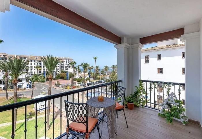 Piso En venta en Manilva photo 0
