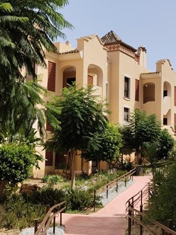 Piso En venta en Estepona photo 0