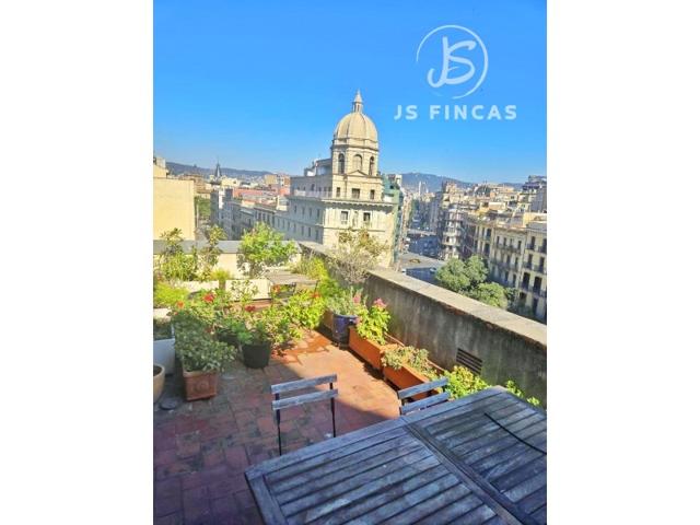  Ático En venta en Barcelona photo 0