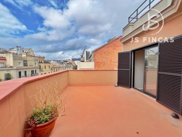  Ático En venta en Barcelona photo 0