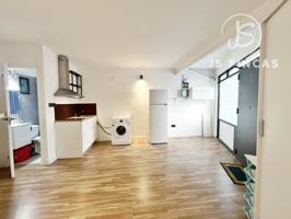 Piso En venta en Barcelona photo 0