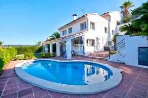 Casa en venta en Blanes photo 0