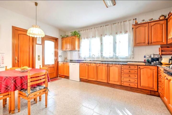 Casa en venta en Blanes photo 0