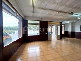 Local en venta en Blanes photo 0