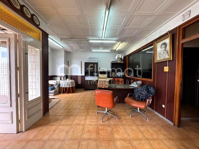 Local en venta en Blanes photo 0