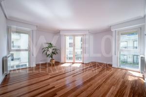 Piso En venta en San Francisco, Donostia-San Sebastián photo 0