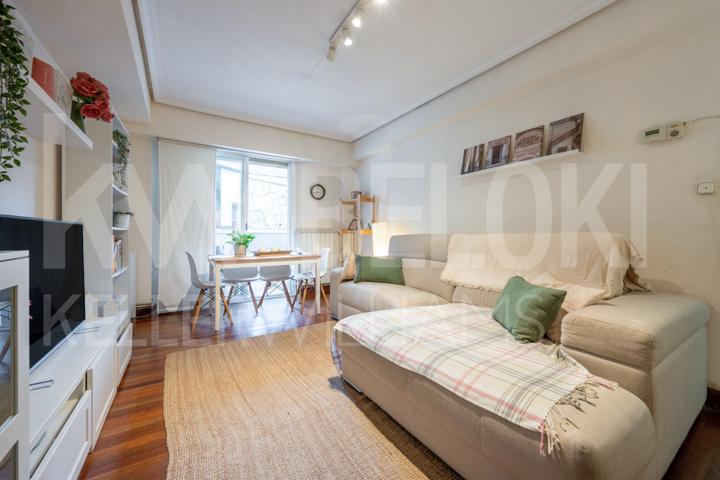 Piso En venta en Lauaizeta, Donostia-San Sebastián photo 0