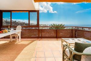 ¡Vistas impresionantes! Bungalow de 2 dormitorios de buen estado, en el área 300 de Rocas Rojas¡ photo 0