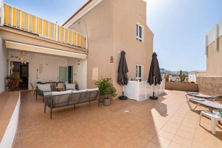 Elegante apartamento reformado con estudio independiente y terraza con vistas al mar en Vista Sol, Arguineguín photo 0