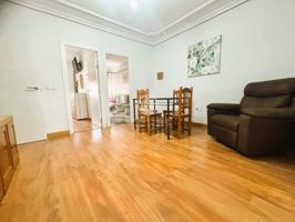 CASA UNIFAMILIAR EN BARRIO PACHICO CON 4 HABITACIONES , 2 BAÑOS Y PATIO photo 0