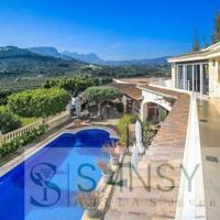 Casa-Chalet en Venta en Alicante Alicante photo 0