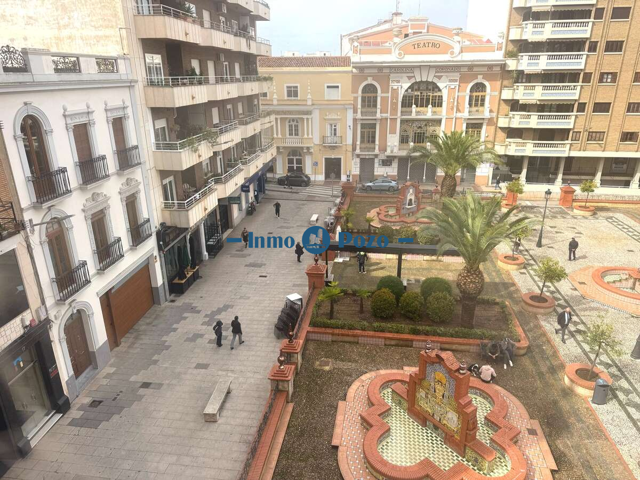 🏡 ¡Exclusivo piso en pleno centro – Plaza de Espronceda! 🏡 photo 0