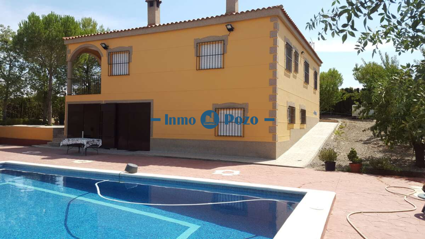 Venta Chalet independiente - Almendralejo, Badajoz photo 0