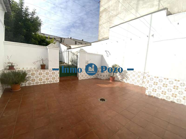 CASA CENTRICA CON GRAN PATIO photo 0