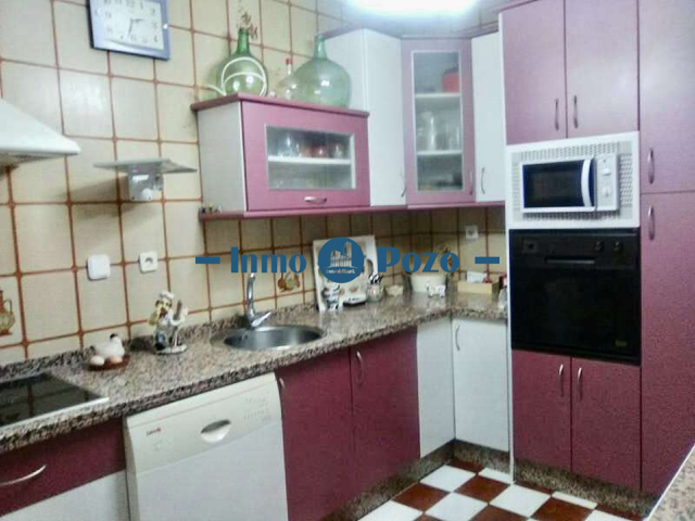 PISO EN VENTA ZONA DEL MERCADO photo 0