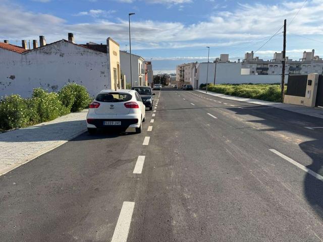 🏡 ¡OPORTUNIDAD ÚNICA! PARCELA URBANA ZONA RAFAEL ALBERTI EN VENTA EN ALMENDRALEJO 🌳 photo 0