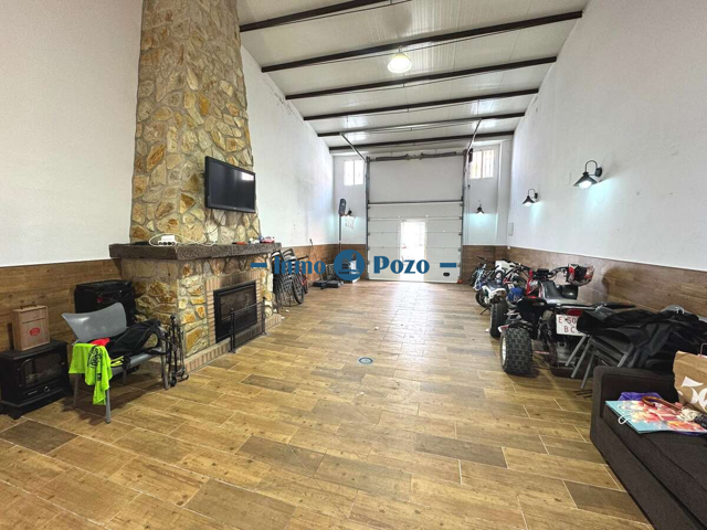 ¡Nave con terreno urbano en ciudad – Perfecta para recreo y escapadas! – 84.900 € photo 0
