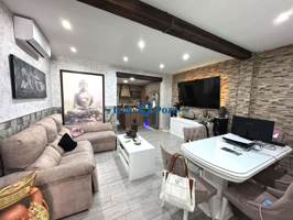 ¡Casa totalmente reformada con patio y terraza por solo 139.900€! 🏡✨ photo 0
