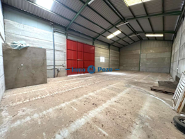 ¡Oportunidad Única! Nave Industrial en Venta en Badajoz photo 0