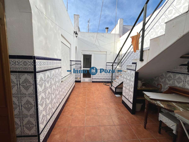 🌞 Encantadora Casa con Terraza y Patio – ¡Lista para Entrar a Vivir! photo 0