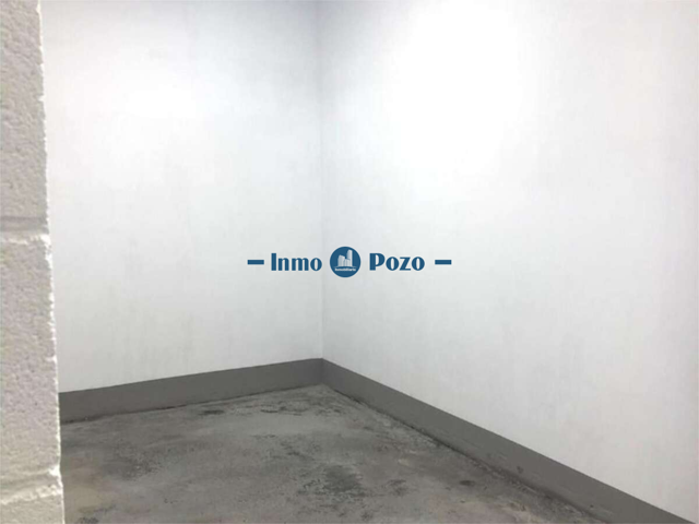 🚗 ¡Maravillosas plazas de garaje con trastero en pleno centro de Almendralejo! 🏙️ photo 0